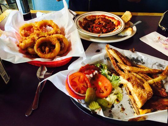 Comstock Corner Cafe