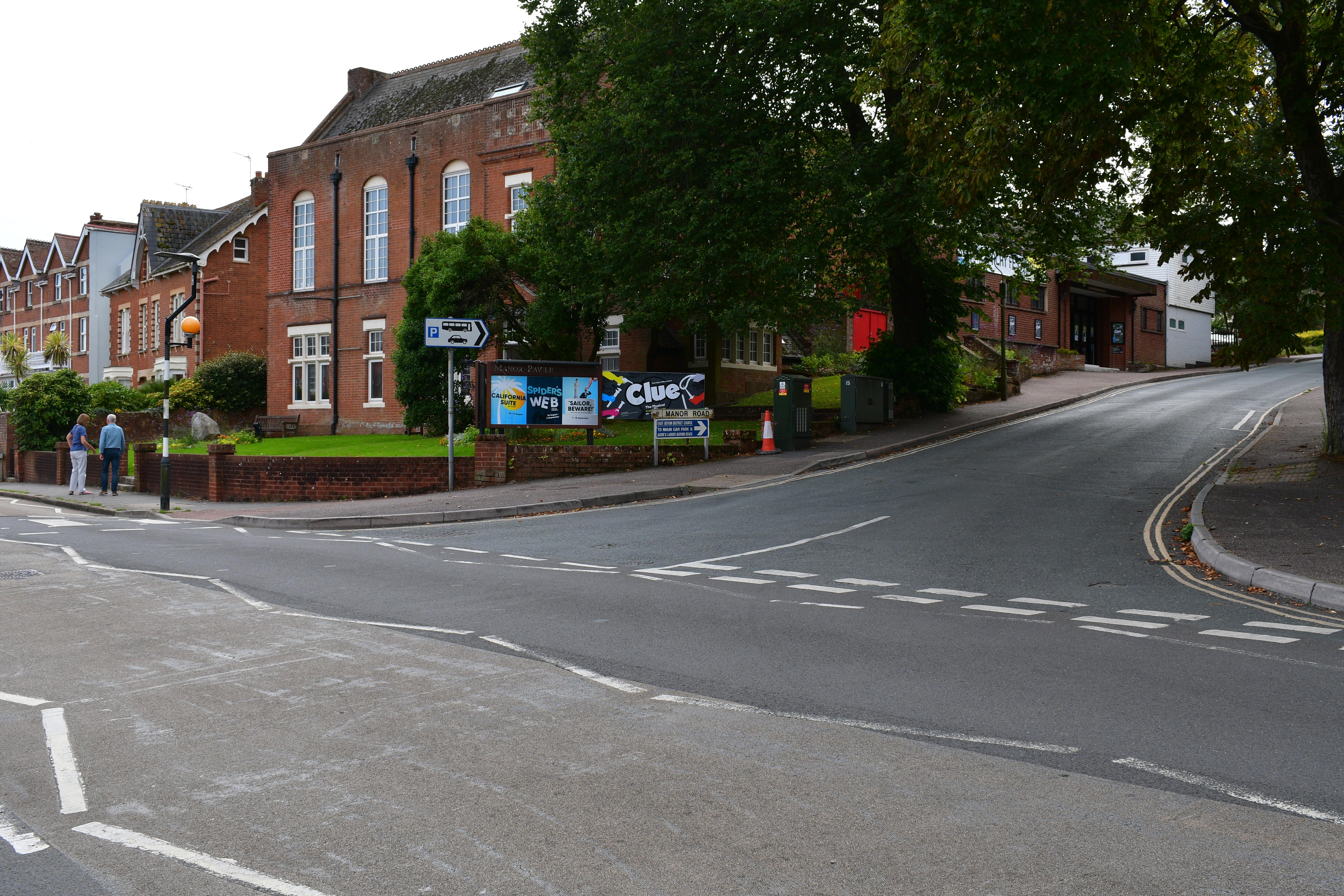 Manor Pavilion Theatre