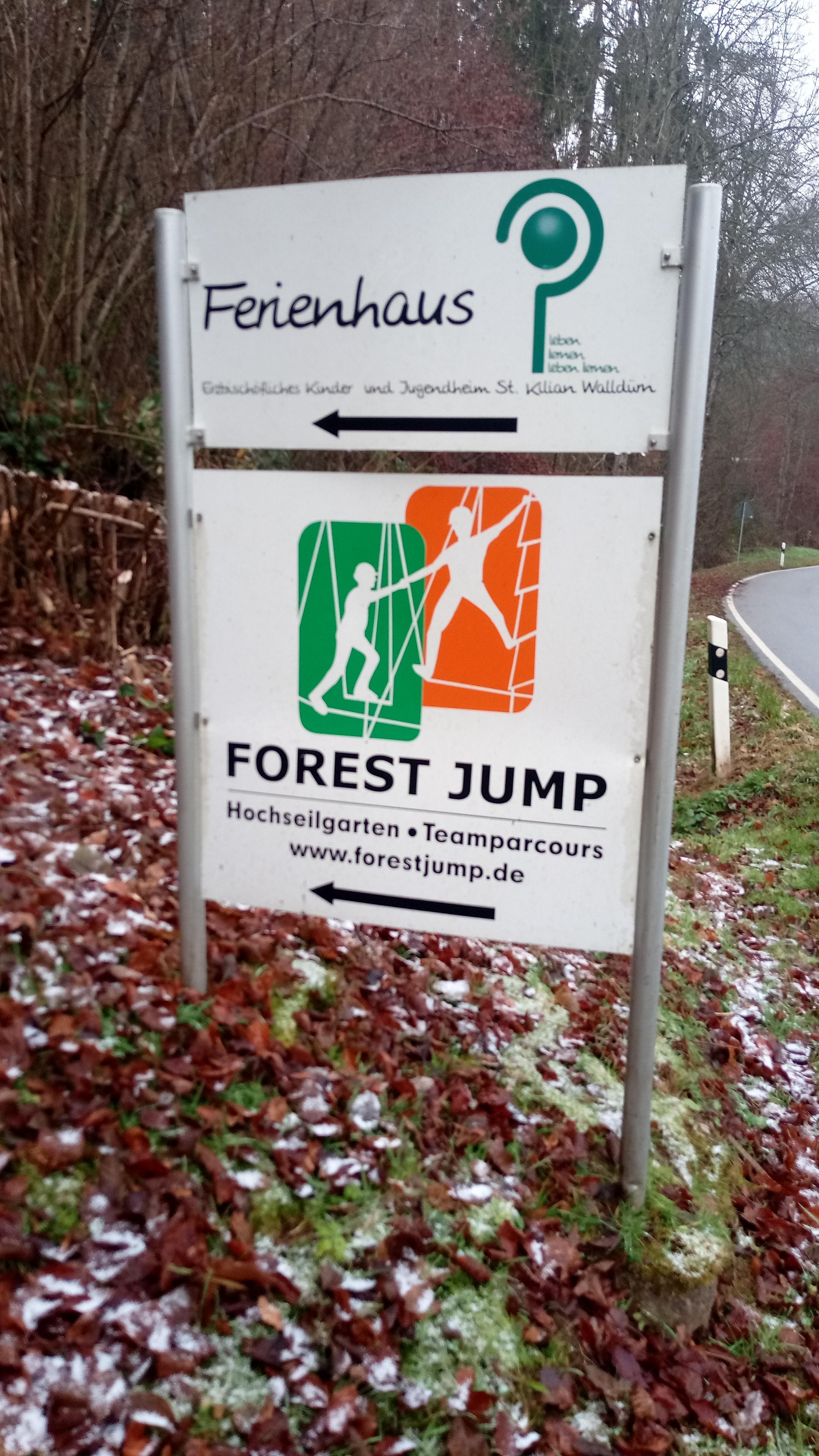 Hochseilgarten Forest Jump