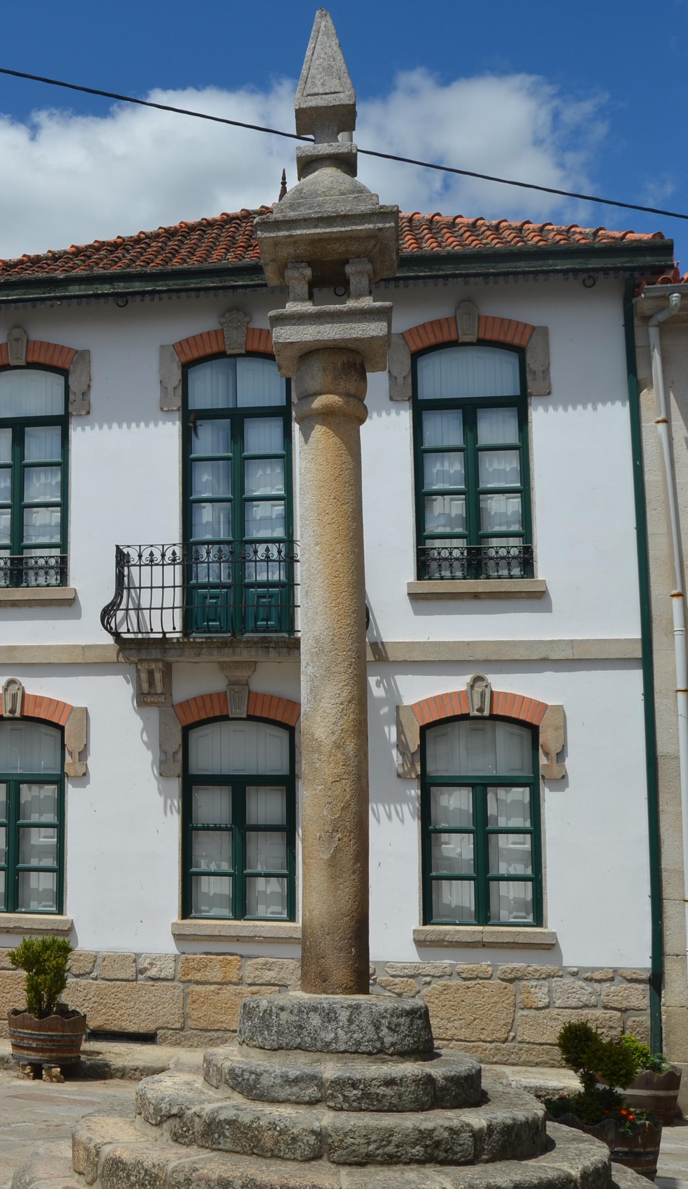 Pelourinho de São Mamede de Ribatua