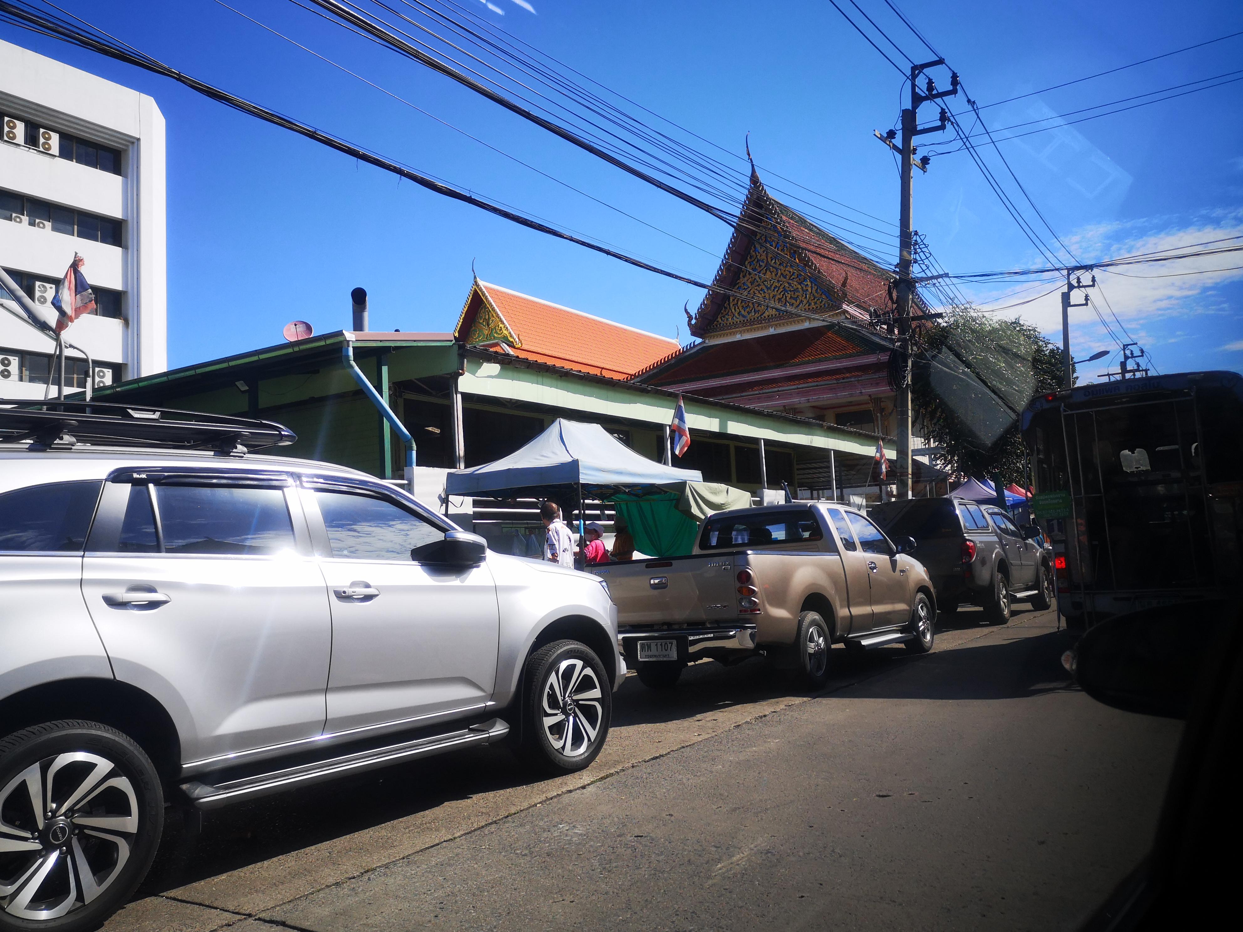 Wat Phasuk Mani Chak