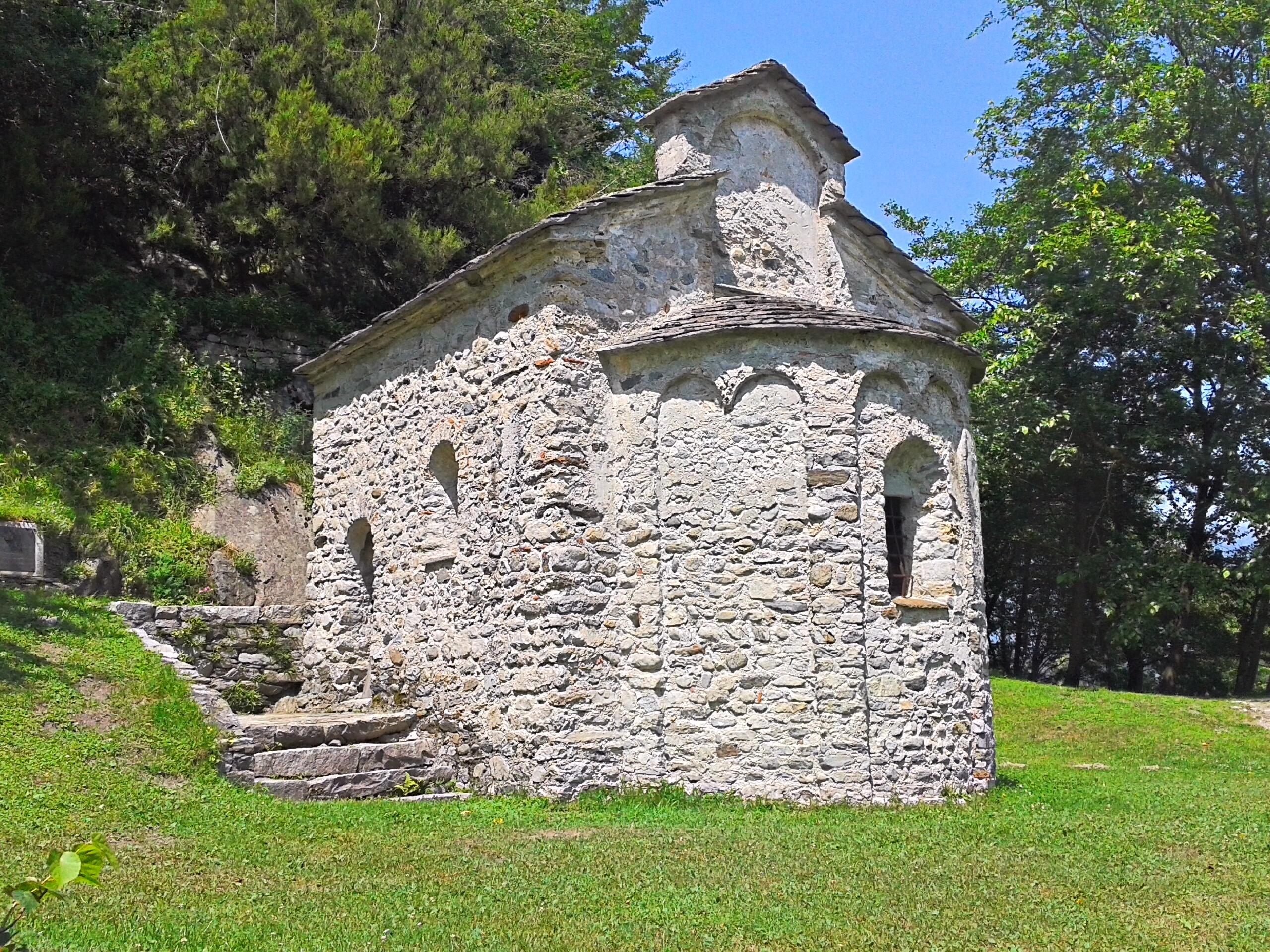 Tempietto di San Fedelino