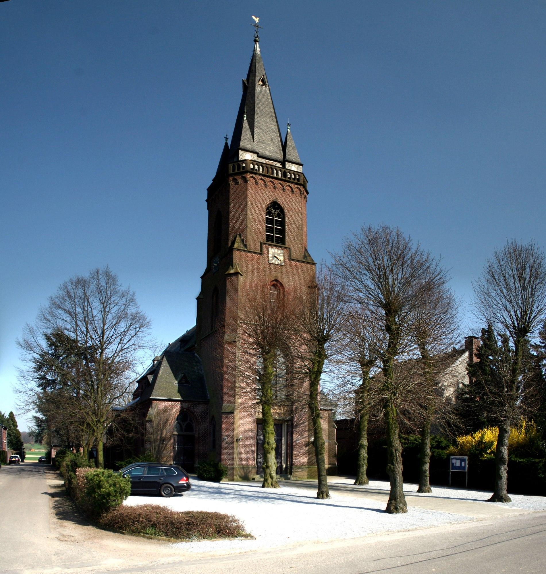 Katholische Pfarrkirche St. Maria Hilfe der Christen
