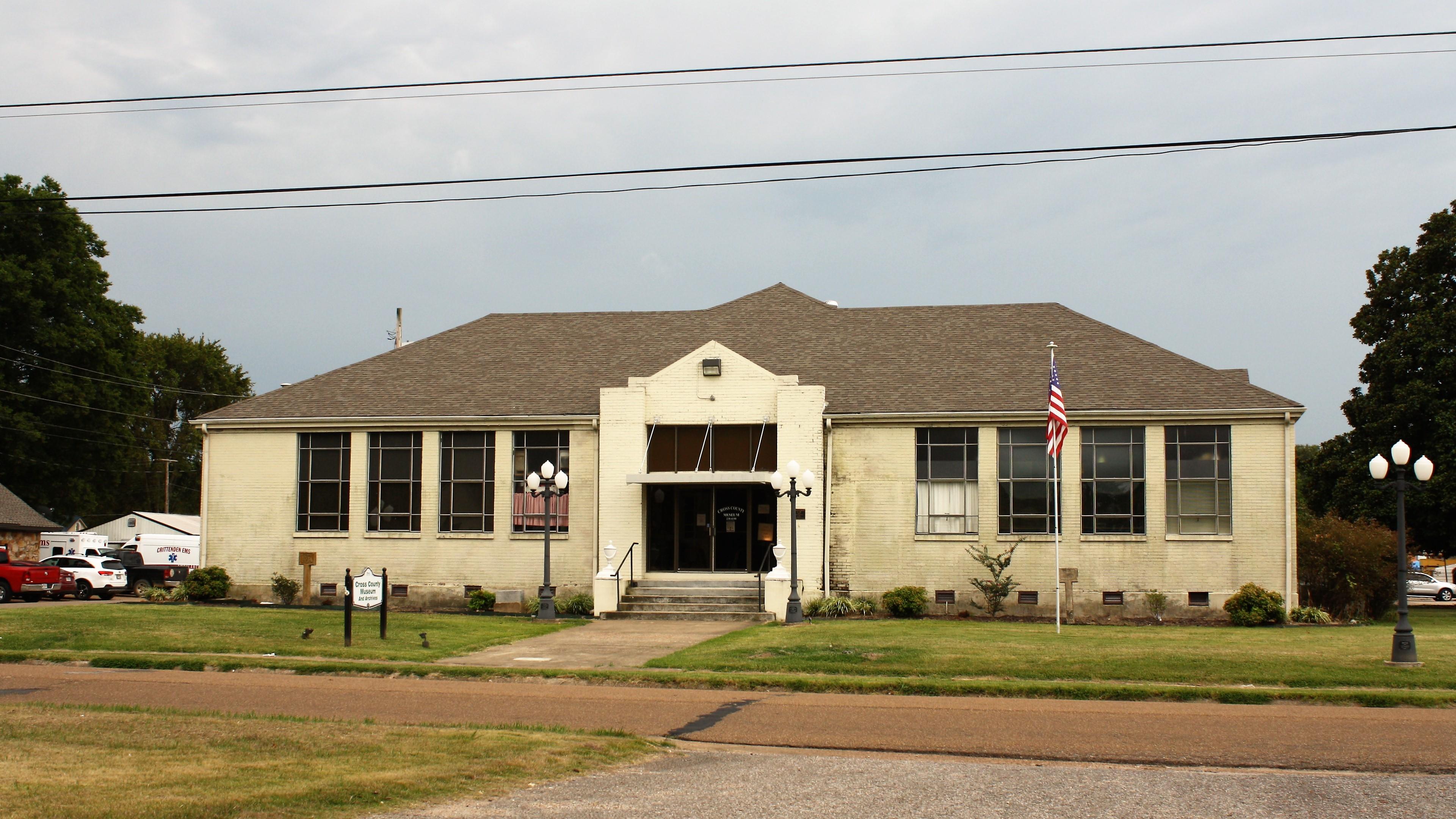 Cross County Museum