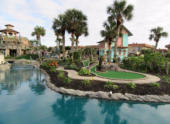 Fiesta Falls Mini-Golf