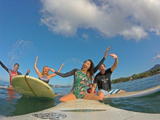 Tortuga surf school