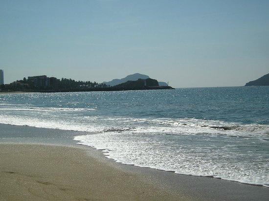 Playa Cerritos