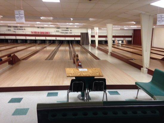 Oakland Park Bowling Lanes