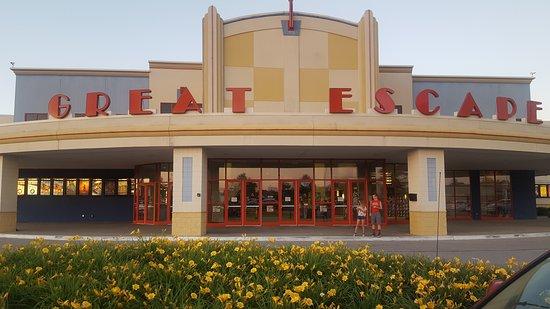 Regal Cinemas New Albany 16