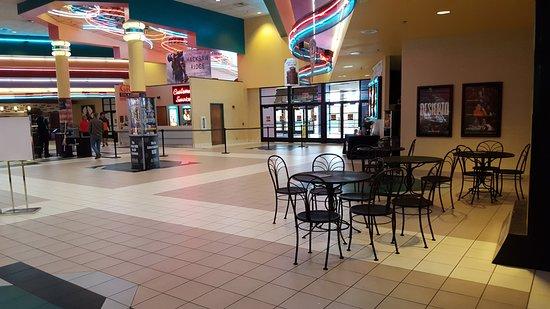 Regal Cinemas Lincolnshire Stadium 21 & IMAX