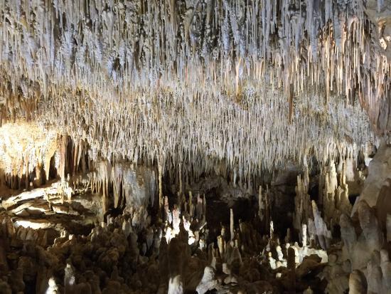 Grotte de Villars