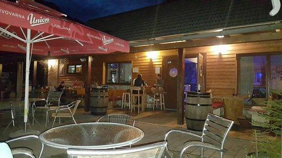 Bar Crna Ovca