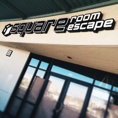 Square Room Escape