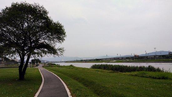 Keelung River Right Bank Bike Trail