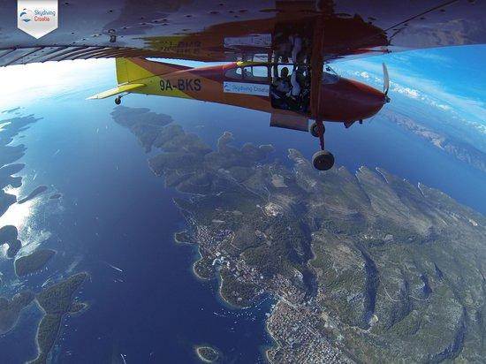 Skydiving Hvar