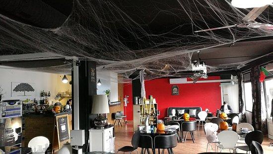 Rocha Mar Lounge Bar