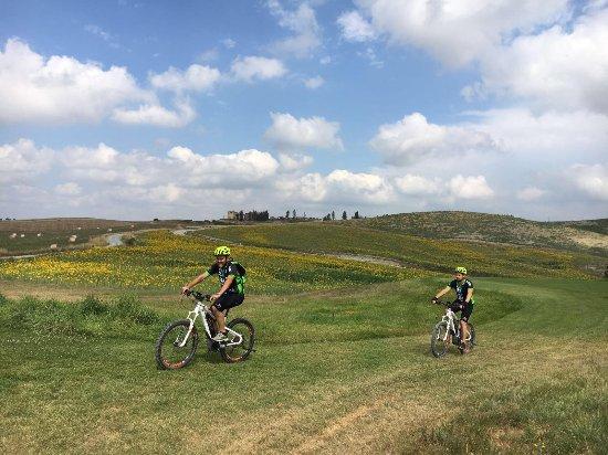 Biking Tuscany Tour