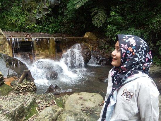 Kali Bendo Waterfall
