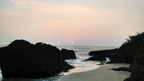 Thottada Beach