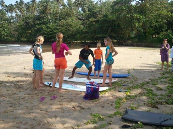 Bandula Surfing School