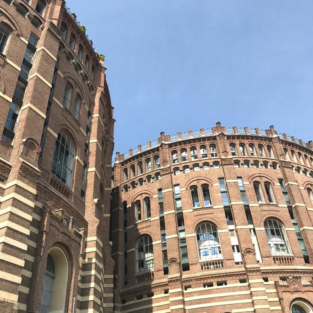 Dawne zbiorniki gazu Gasometer