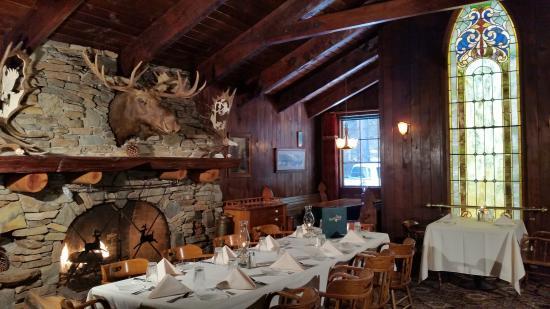Hall & Buffalo Bar