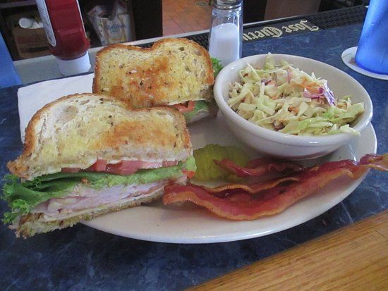 The Well Sports Tavern & Grill