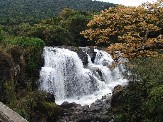 Cachoeira Véu das Noivas