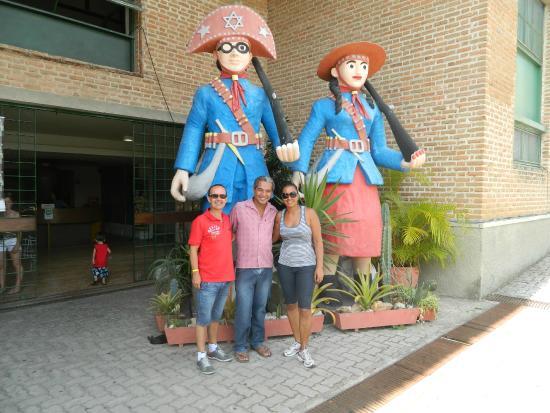 Museu do Barro e Museu do Forro