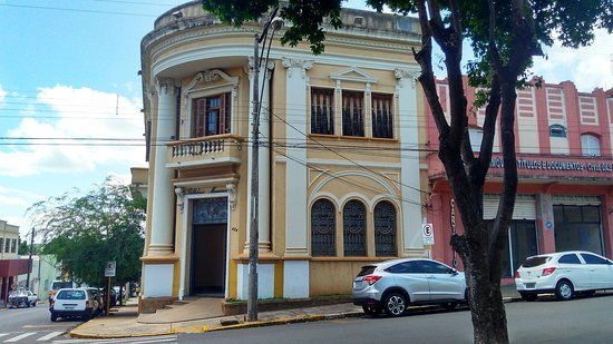 Casa da Cultura and Municipal Library