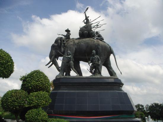 Queen Suriyothai Monument