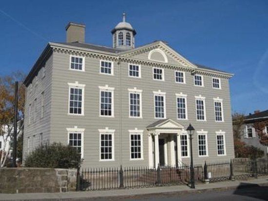 The Jeremiah Lee Mansion