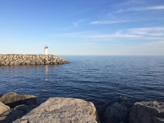 Lakefront Promenade Park