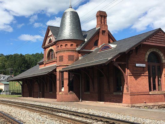 The Oakland B&O Railroad Museum