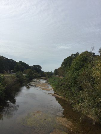 Park Along the River and Mississippi Arboretum