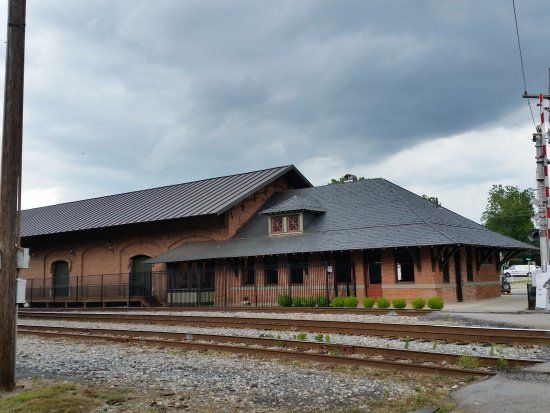 Neva Lomason Memorial Public Library