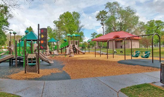 Lincoln Park Complex