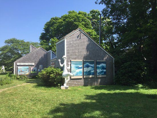 Field Gallery & Sculpture Garden