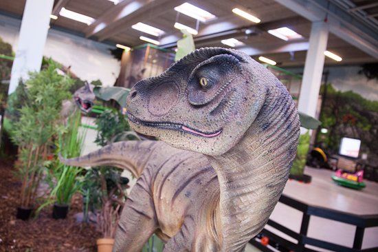 Dinos Legeland Ishoej