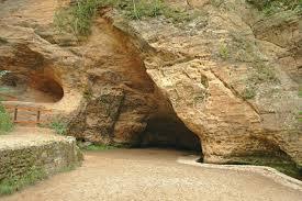 Cueva de Gutmanis