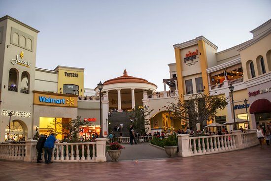 Plaza Galerias Hipodromo