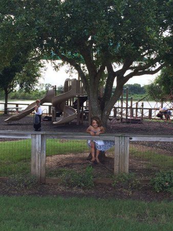 Sugar Land Memorial Park and Brazos River Corridor