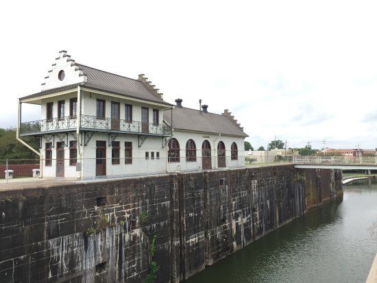 Plaquemine Lock