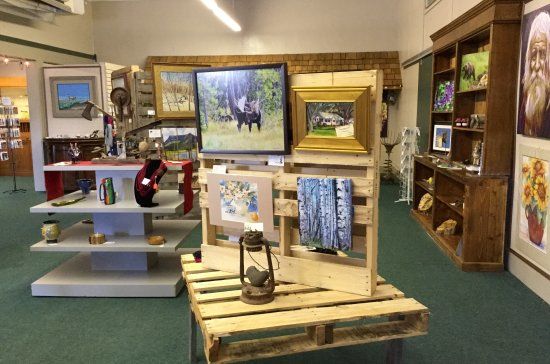 Smoking River Studio Arts