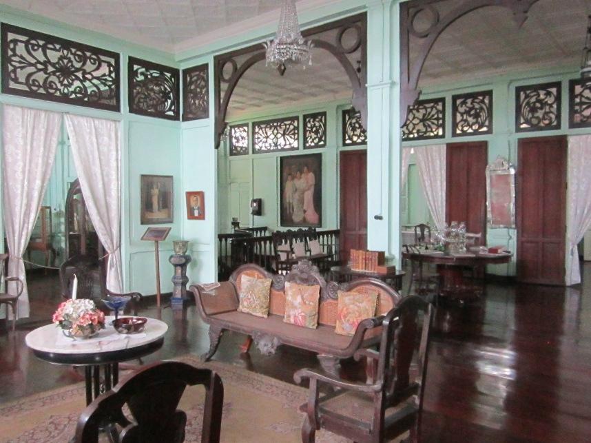Mariyah Gallery