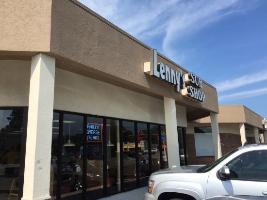 Lenny's Sub Shop