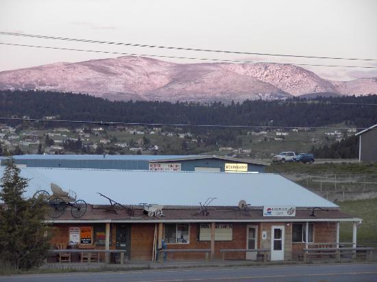 Montana City Mercantile and Hardware Cafe