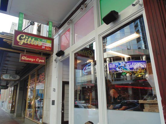 Gitto's Pizza Pasta & Pub