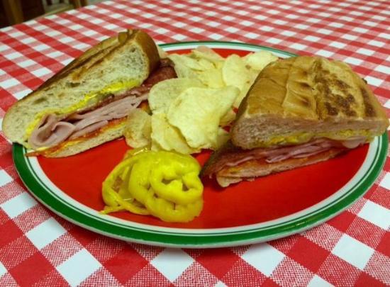 Marcus' Gulf Pizza & Delivery