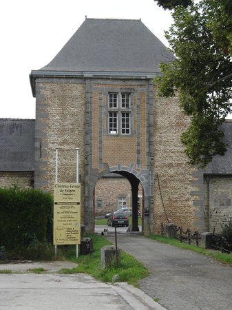 Kasteelhoeve van Falaën